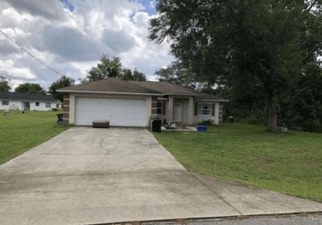 Ocala, FL - Ocala Fl 60 Pine Trace Front