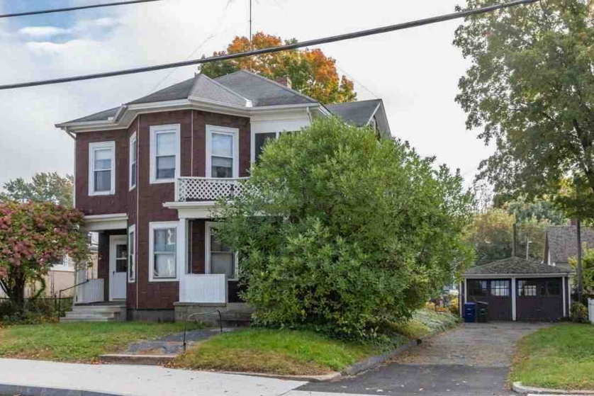 Leominster Massachusetts - Leo1