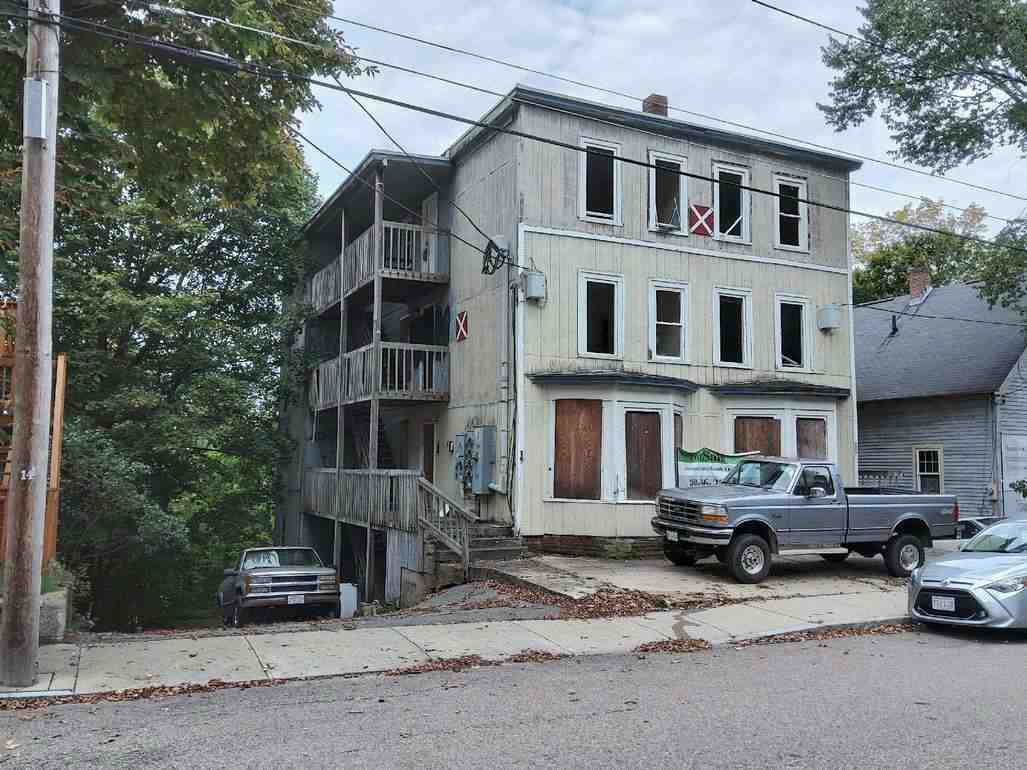 Gardner Massachusetts - Pine1