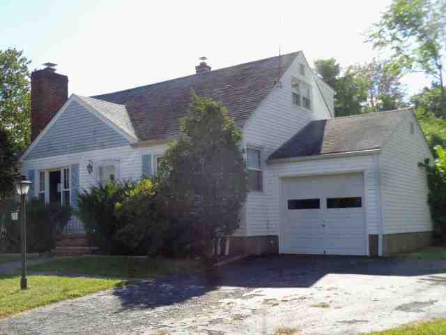 In Hillsdale NJ - In Hillsdale Nj Exterior 23