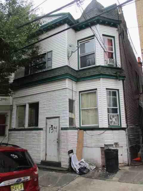 For Multi Family  In Newark NJ - Front 15 1