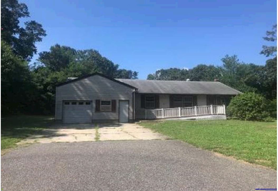 For  In Stony Brook NY - Front 16 1